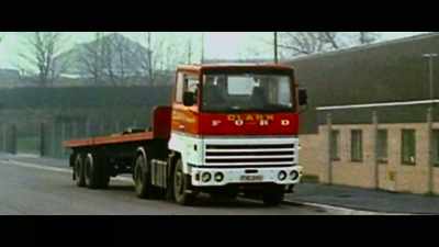 [man 4] It was Christmas '77
after the five-pound note - The Ripper