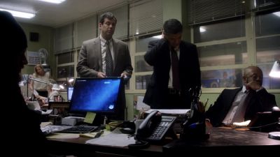 Man: 911. What's your emergency? - Terriers