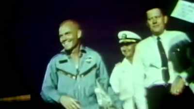 Man: ASTRONAUT GLENN AND HIS SPACECRAFT - Strange Evidence