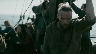 [man] Bail it out! Come on! - Vikings