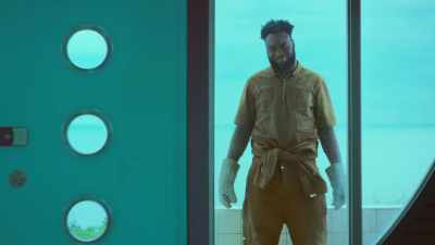 [MAN BANGS ON DOOR] - Philip K. Dick's Electric Dreams