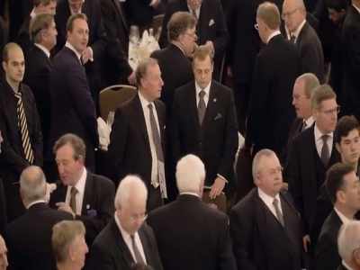[man] Brethren, please receive
the Most Worshipful Grand Master. - Inside the Freemasons