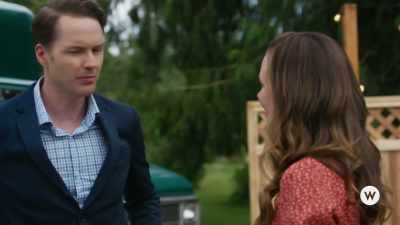 [man chattering] - Dating the Delaneys