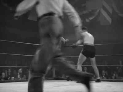MAN:
Come on, boys. - Kid Galahad