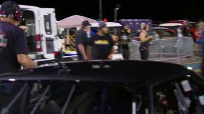 [man] Come on, come
on, come on. Move! - Street Outlaws No Prep Kings Team Attack