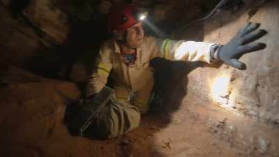 [MAN] Come right up here. - Unknown: Cave of Bones