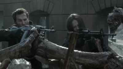 Man: Cover! - Falling Skies