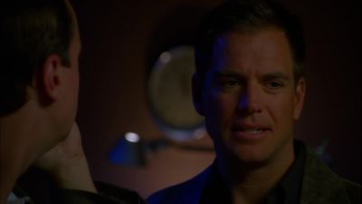 MAN:
EMS is on the way. - NCIS