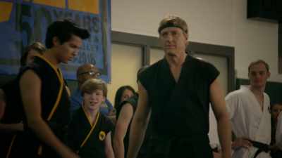 MAN: Fighting positions. - Cobra Kai