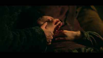[man gasps] It's Luda. - Shadow and Bone