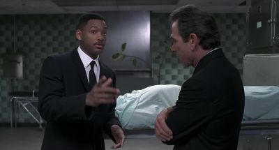 Man you gonna have to go look at that thing - Men in Black