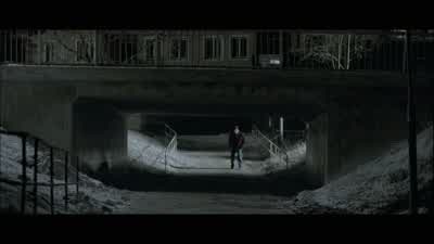 MAN: Hallå... - Let the Right One In