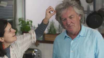 -[man] Hang on.
-[woman laughs] - James May: Oh Cook!