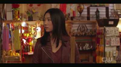 MAN: HEY, YOU'VE BEEN ASKING
ABOUT TONY KANG? - Kung Fu