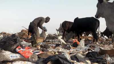 - [Man] I choose to live at the dump, - Welcome to Sodom