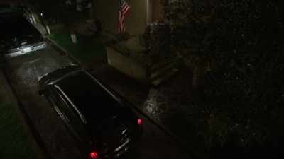-Man: I understand.
-Jennifer: I've got
the keys here. Hang on. - We Are Who We Are