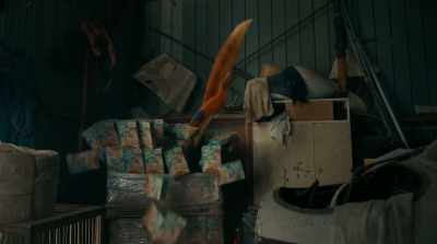 Man! I'm stuck upside-down. - Dora and the Lost City of Gold