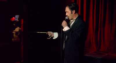 [man laughs] - Cabaret Maxime
