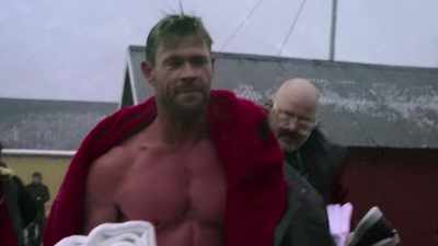 Man. My toes, mate. - Limitless with Chris Hemsworth
