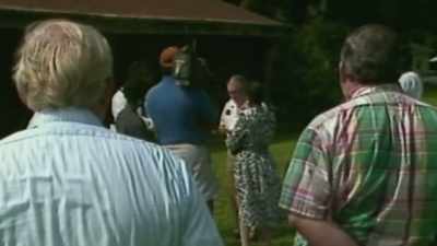 Man: NOW ALLEN ROBERTS SAYS
ALL HE CAN DO IS WAIT - Hometown Homicide