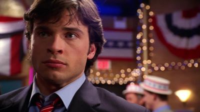 Man of the hour, Jonathan Kent. - Smallville