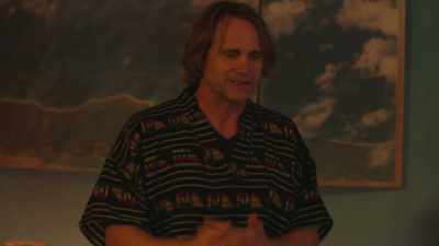 Man: Oh, yeah! I'm the one!
(laughter) - High Maintenance