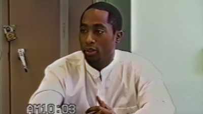 - MAN: Okay.
Now, Digital Underground...
- [funky music plays, stops] - Dear Mama