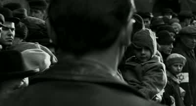 MAN ON LOUDSPEAKER: An alle Juden! - Schindler's List