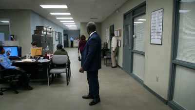 Man on P.A.:
Ladies and gentlemen, - Tyler Perry's The Oval