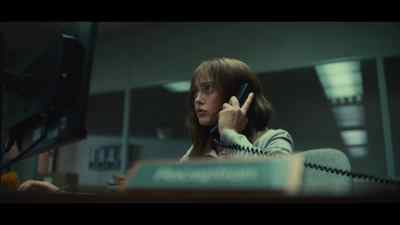 [man on phone] Put me through
to Norman. - Sweetpea
