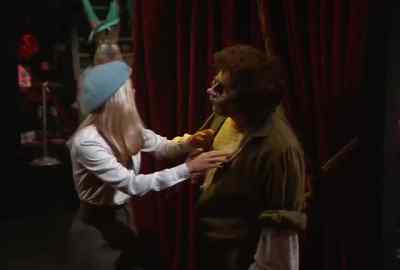 MAN ON RADlO:
All clear, Michael. - The Munsters' Revenge