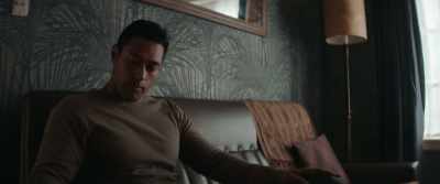 -[man on TV] And while they...
-Uncle, I thought you were
looking forward - The Legend of Baron To'a