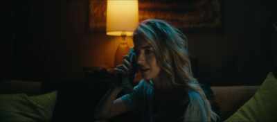[man] [over phone]
[laughs] - Night of the Missing