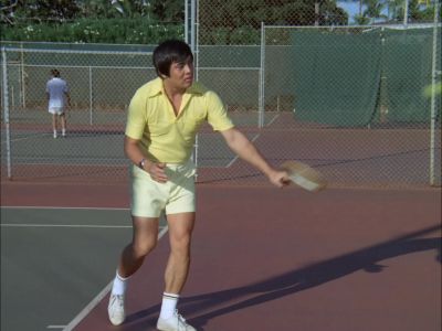 Man: PAGING DR. CHOU. - Hawaii Five-O