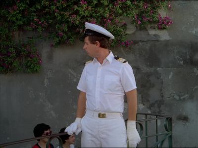 Man: Pst, signore. - The Love Boat