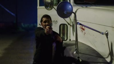 MAN: (screams) - Queen of the South
