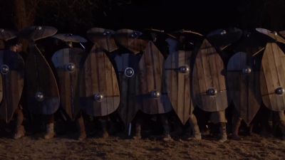 (MAN) shield wall! - The Last Kingdom