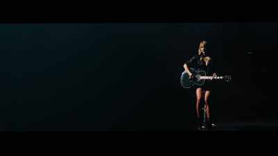 [man shouts indistinctly] - Taylor Swift City of Lover Concert