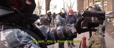 - [Man] (speaking foreign language) - Revealing Ukraine