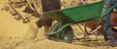 [man speaks Arabic] - Secrets of the Saqqara Tomb