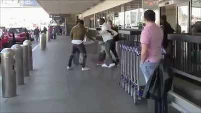 -[man] This is crazy.
-What y'all niggas doing? - Supervillain: The Making of Tekashi 6ix9ine
