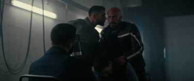 Man up and hold him,
man! Now just hold him. - Darkland: The Return