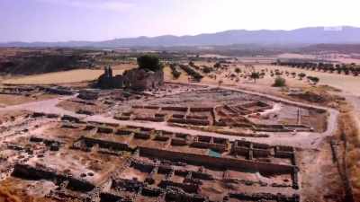 MAN: We have also materials - Curse of the Ancients with Alice Roberts