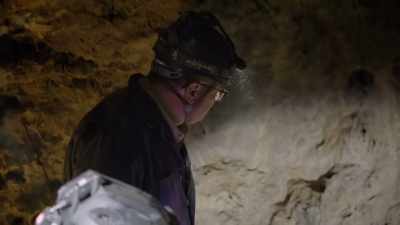 Man, we've seen everything
that Tom's seen, - Beyond Oak Island