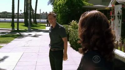Man: what the hell? - Criminal Minds