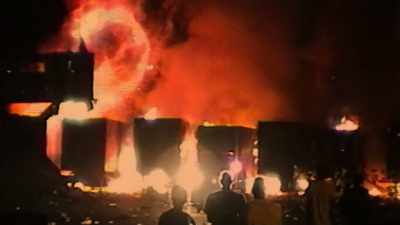 (MAN WHISTLING) - Woodstock 99: Peace Love and Rage