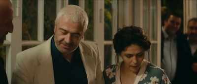 -Manana Mkheidze.
-I can't sing right now. - My Happy Family