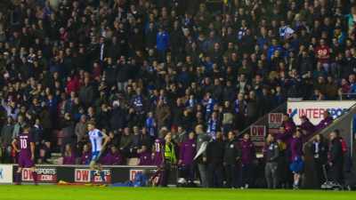 Manchester City reduced to ten men. - All or Nothing: Manchester City