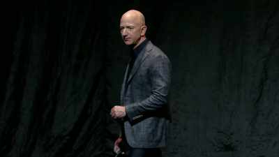Månen bliver en tankstation i rummet- - Space Titans: Musk, Bezos, Branson