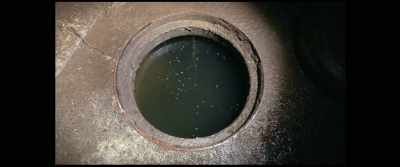 Manhole Girl - #Manhole